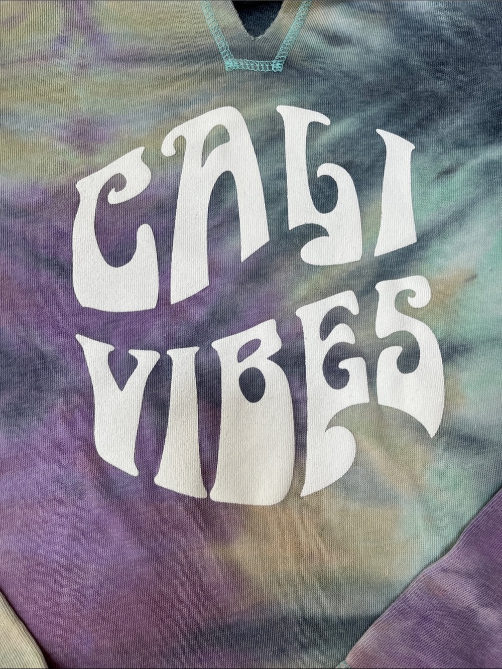 Cali Vibes Tie-Dye Hoodie Pullover - Multicolor - Picture 3 of 8